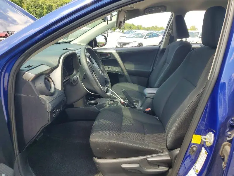 2014 TOYOTA RAV4 LE  