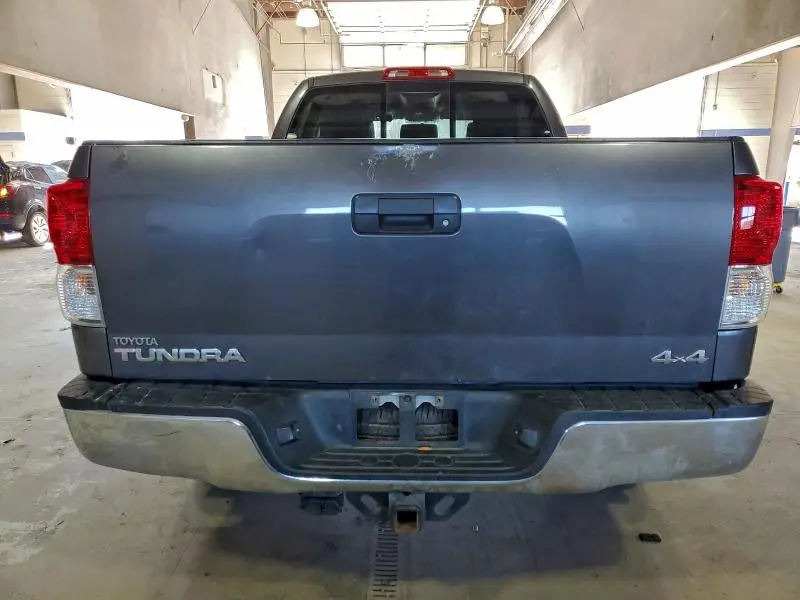 2011 TOYOTA TUNDRA DOUBLE CAB SR5  