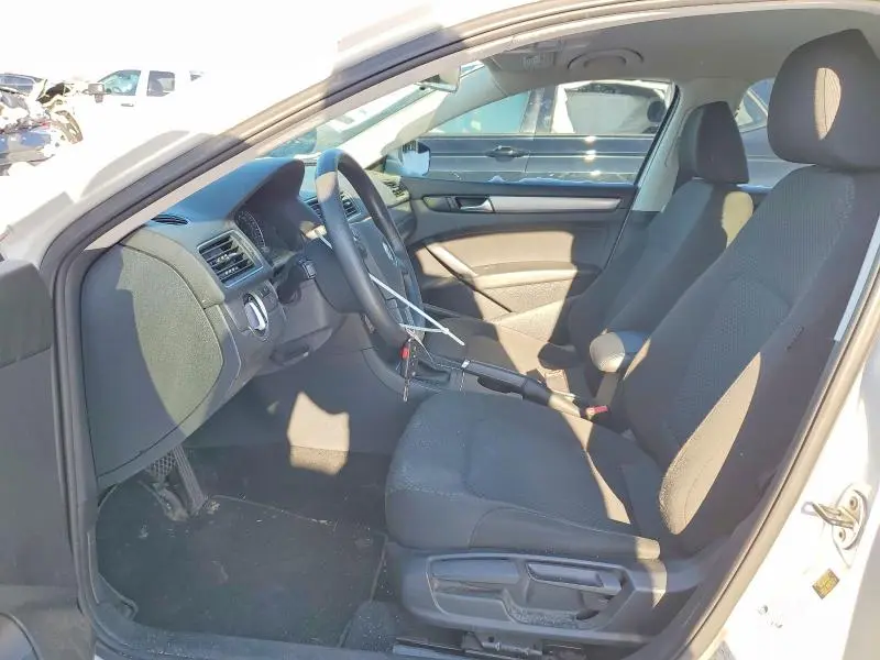 2014 VOLKSWAGEN PASSAT S  