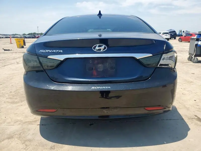 2013 HYUNDAI SONATA SE  