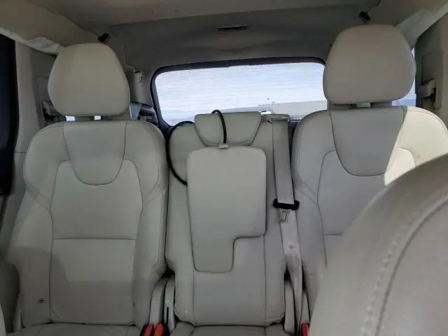 2022 VOLVO XC90 T5 MOMENTUM  