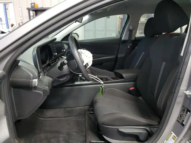 2021 HYUNDAI ELANTRA SE  