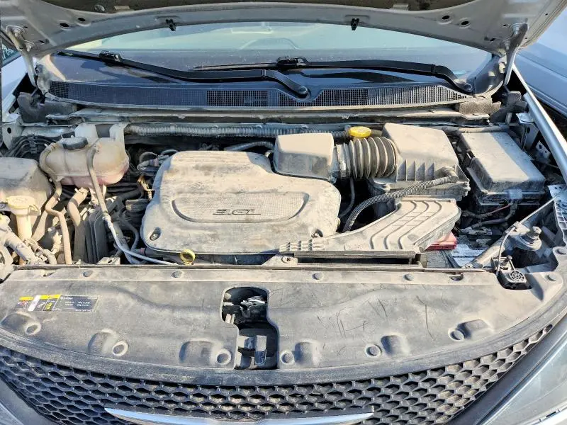 2023 CHRYSLER VOYAGER LX  