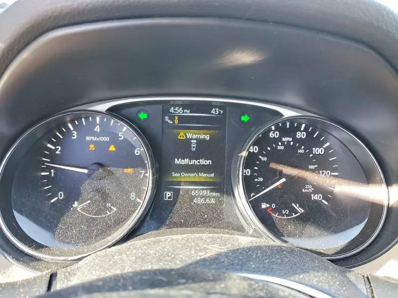 2016 NISSAN ROGUE SL  