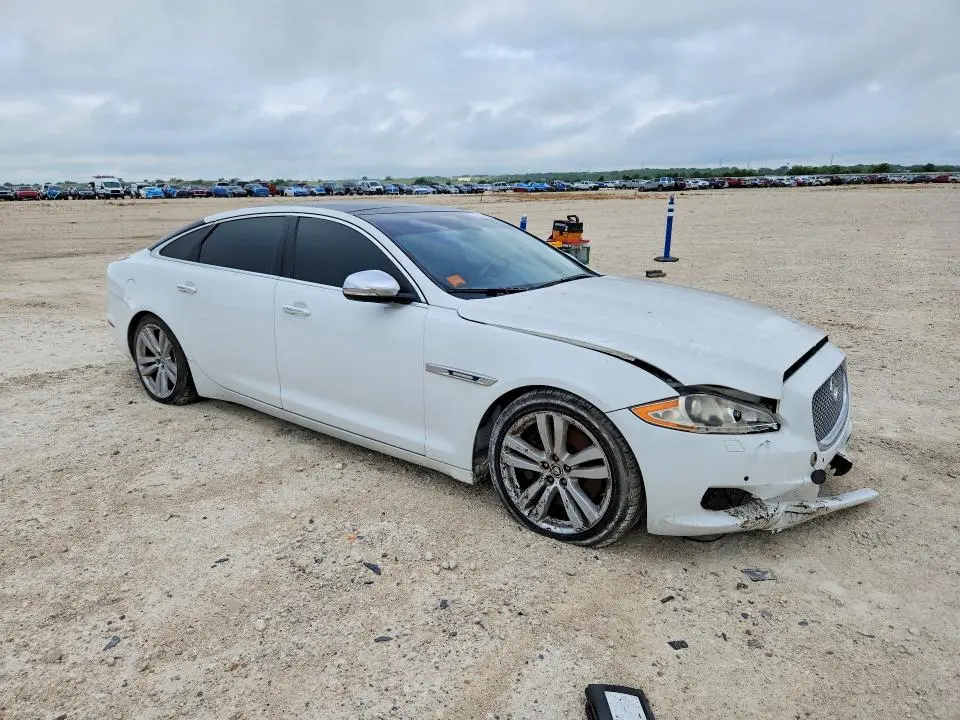 2012 JAGUAR XJL   
