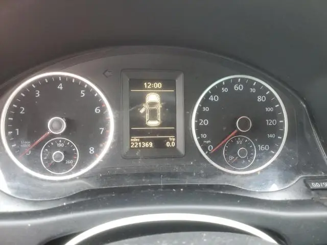 2012 VOLKSWAGEN TIGUAN S  