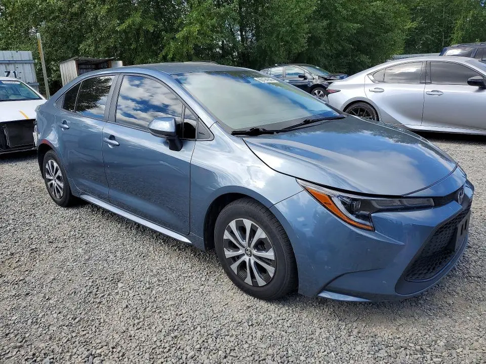 2022 TOYOTA COROLLA LE  