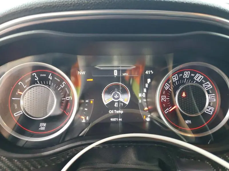 2015 DODGE CHALLENGER SXT  
