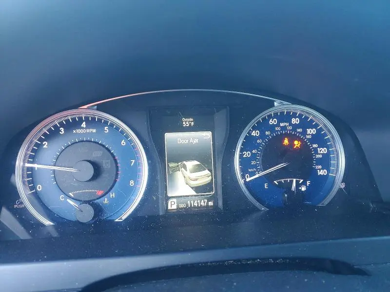 2017 TOYOTA CAMRY XLE  