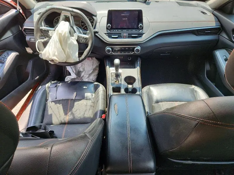 2019 NISSAN ALTIMA SR  