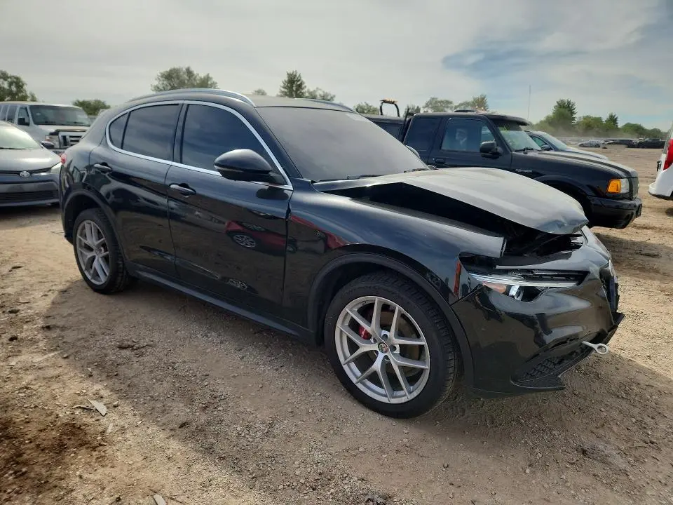 2019 ALFA ROMEO STELVIO TI  