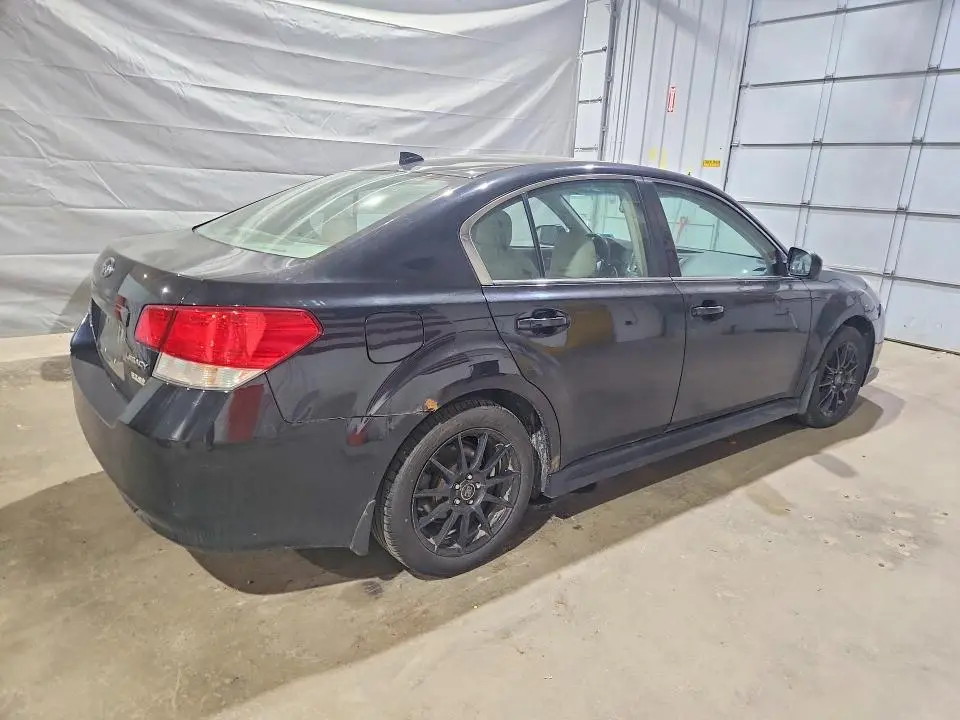2013 SUBARU LEGACY 2.5I LIMITED  