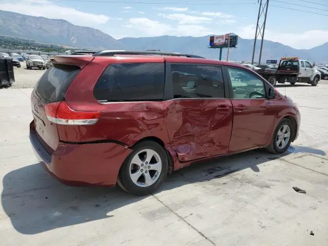 2012 TOYOTA SIENNA LE  