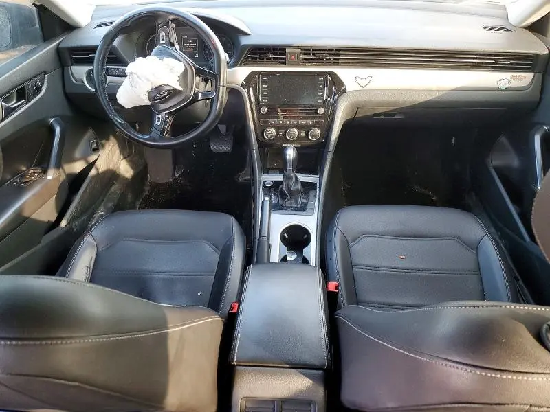 2020 VOLKSWAGEN PASSAT SE  