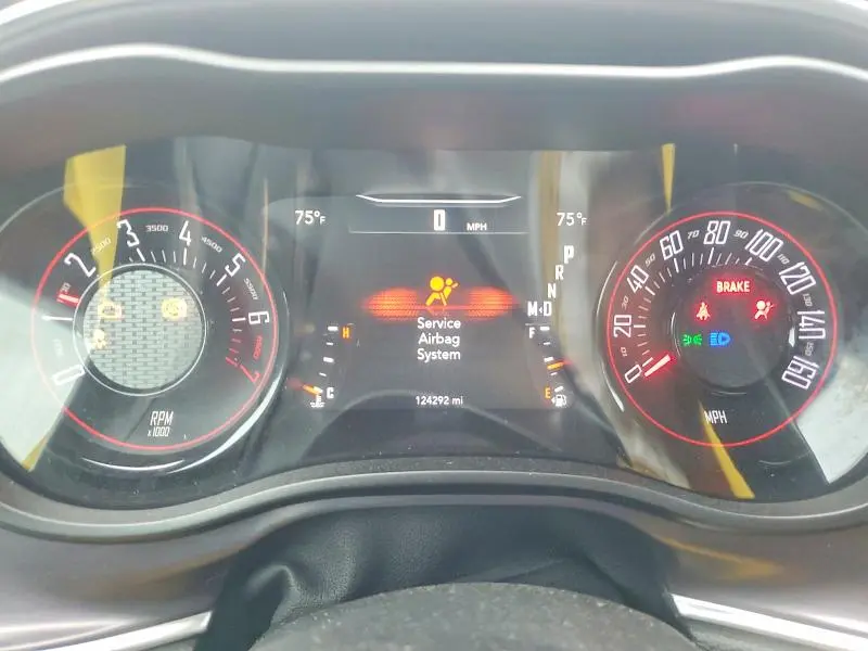 2016 DODGE CHALLENGER SXT  