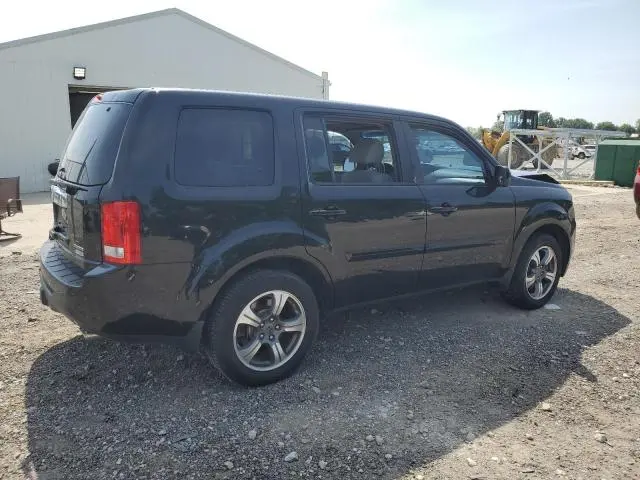 2015 HONDA PILOT SE  