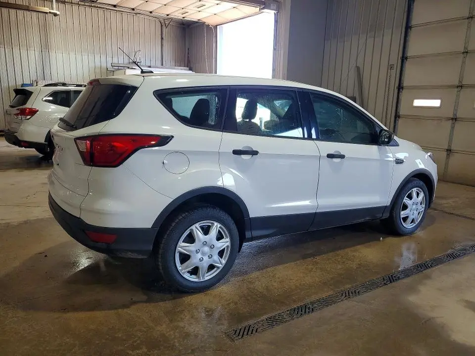 2019 FORD ESCAPE S  