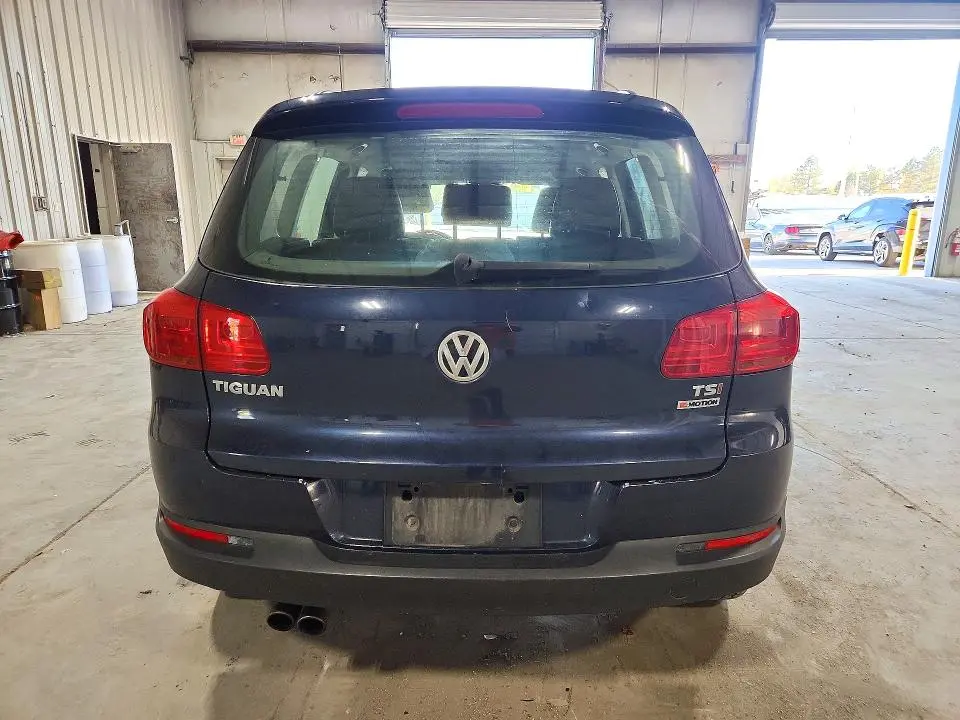 2016 VOLKSWAGEN TIGUAN S  