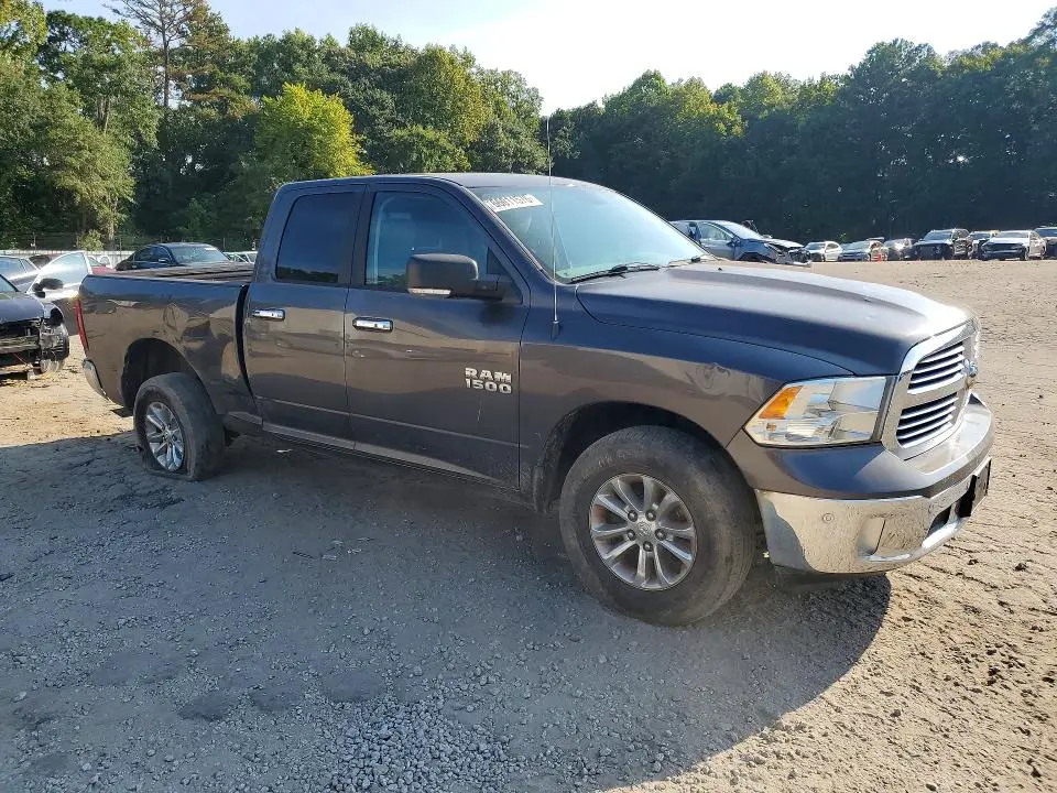 2014 RAM 1500 SLT  