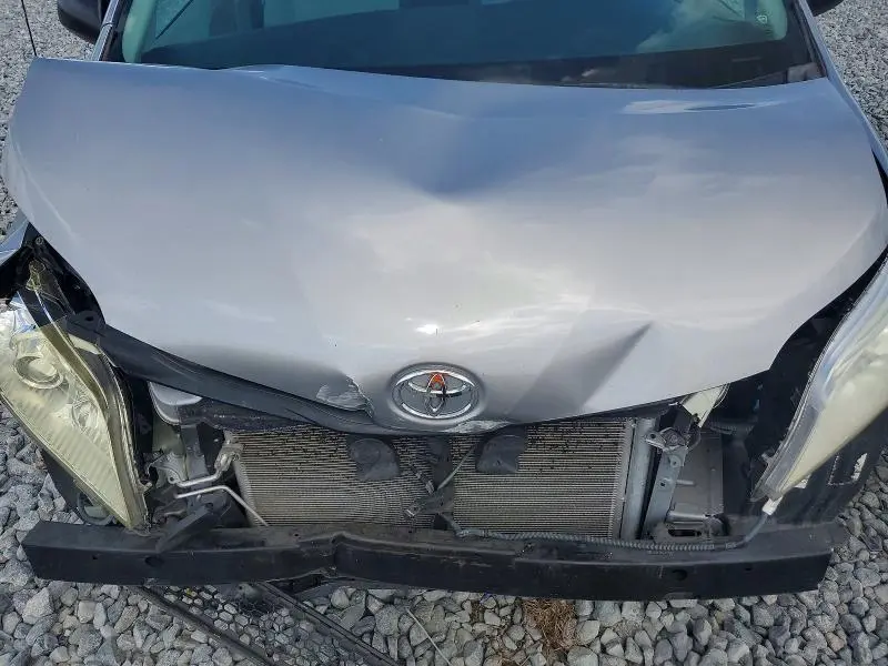 2012 TOYOTA SIENNA BASE 7-PASSENGER  