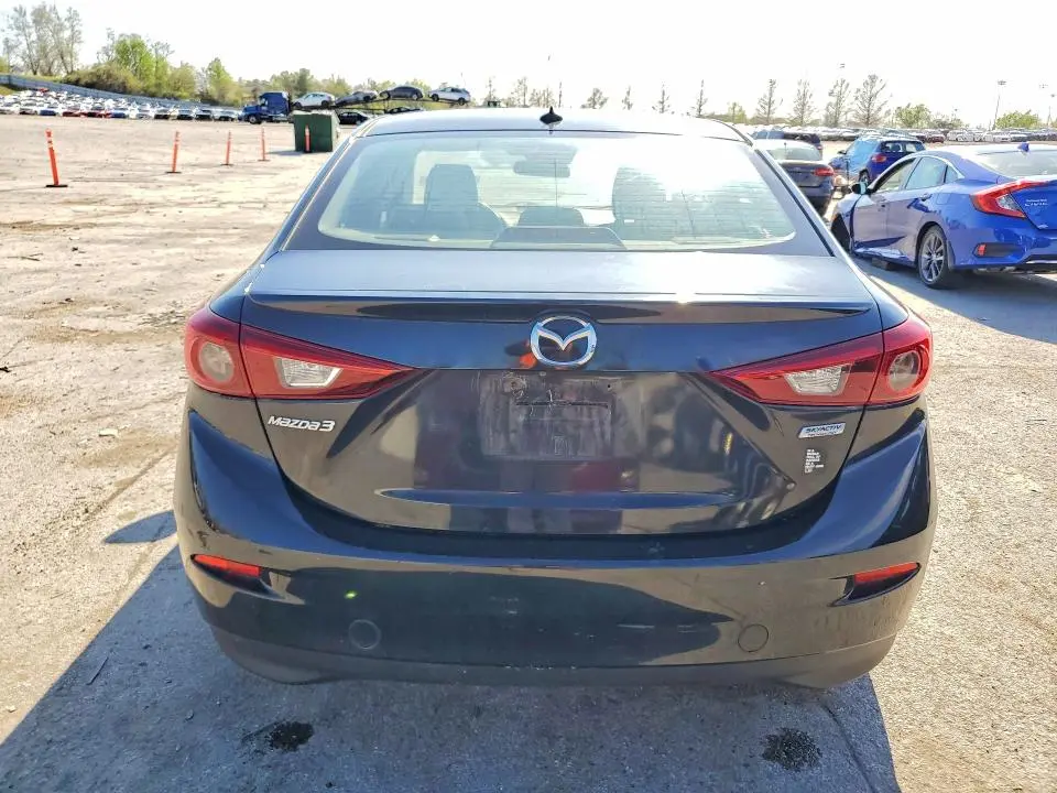 2016 MAZDA MAZDA3   