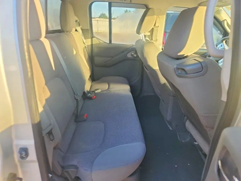 2014 NISSAN FRONTIER SV  