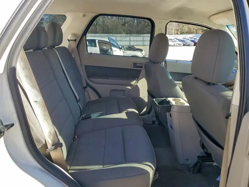 2010 FORD ESCAPE XLT  