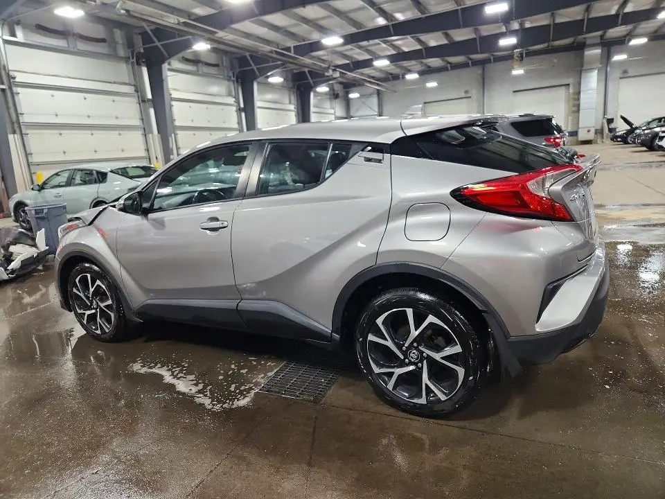 2018 TOYOTA C-HR XLE PREMIUM  