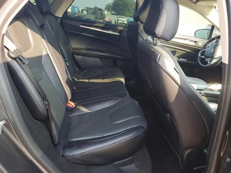 2020 FORD FUSION TITANIUM  