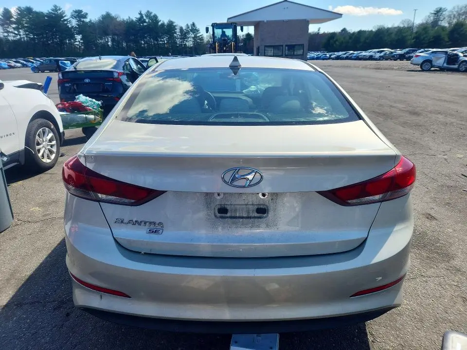 2017 HYUNDAI ELANTRA SE  