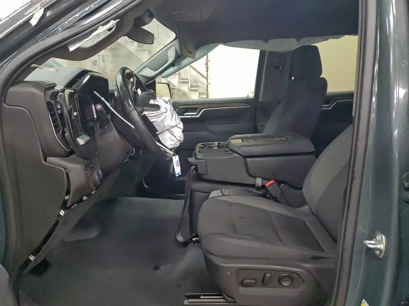 2025 CHEVROLET SILVERADO K1500 LT-L  