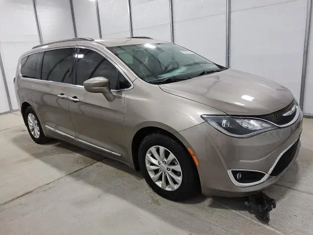 2017 CHRYSLER PACIFICA TOURING L  