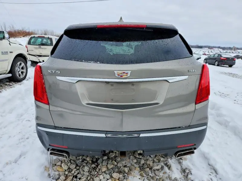 2017 CADILLAC XT5   