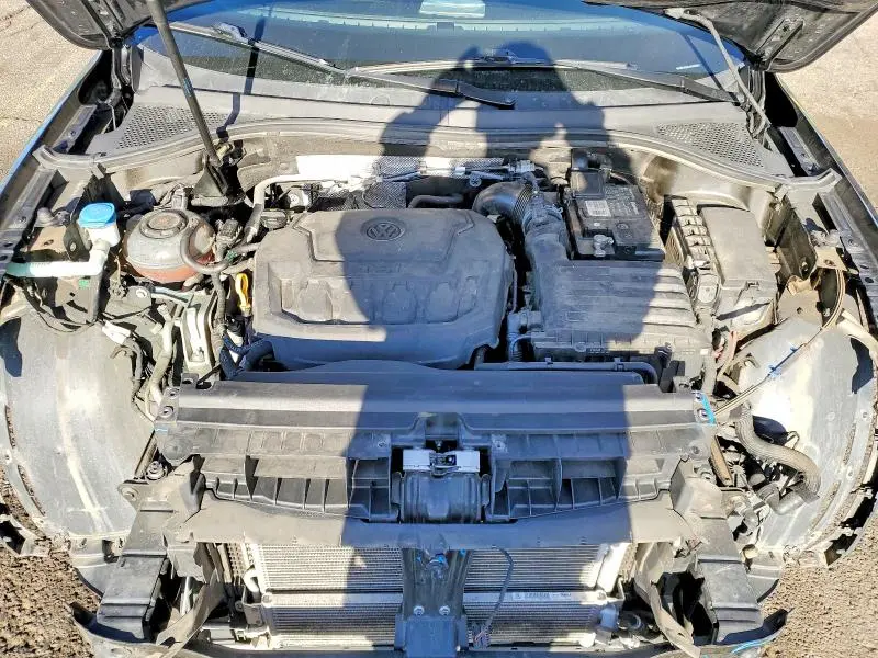 2020 VOLKSWAGEN TIGUAN SE  