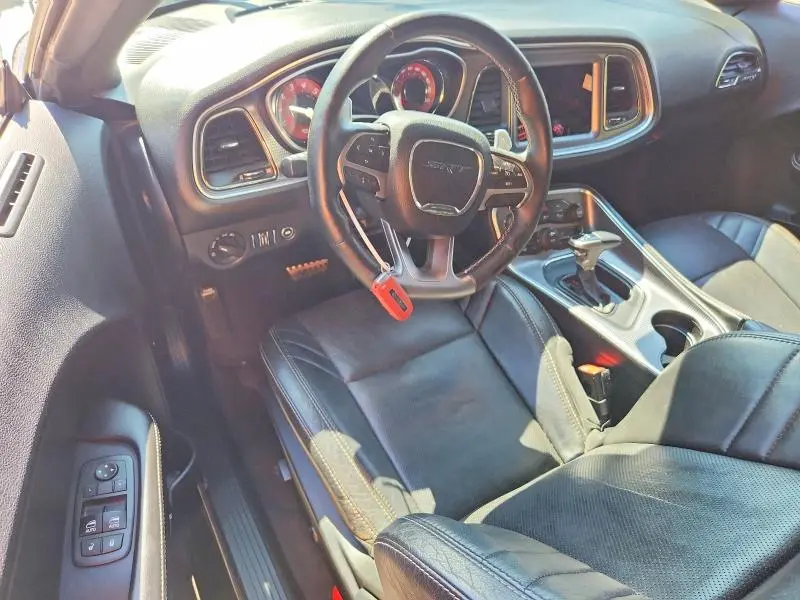 2016 DODGE CHALLENGER SRT HELLCAT  