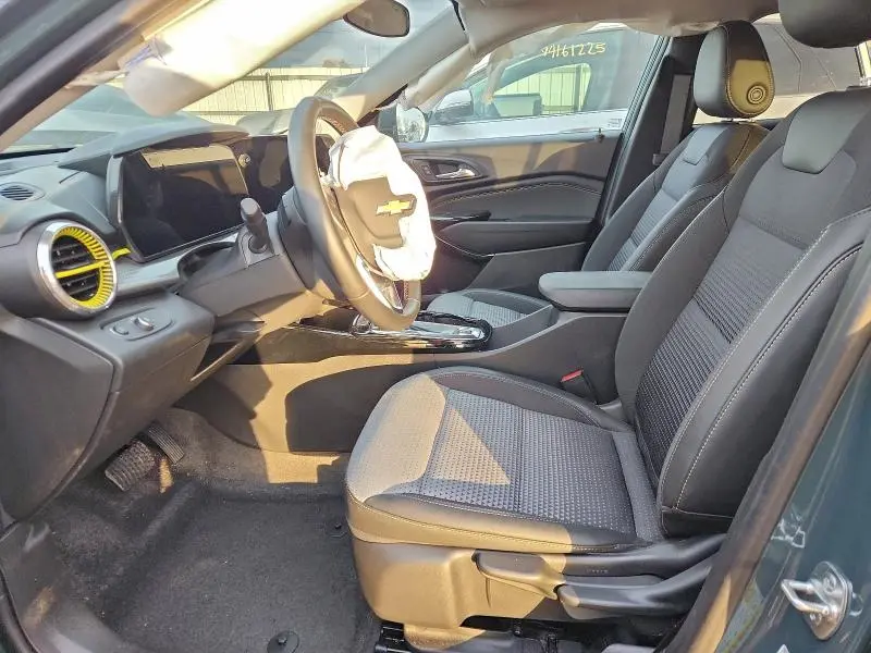 2025 CHEVROLET TRAX 1LT  