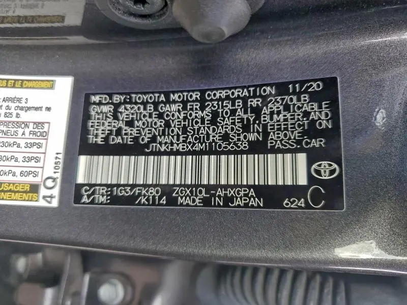 2021 TOYOTA C-HR XLE  