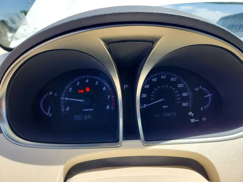 2011 TOYOTA AVALON LIMITED  