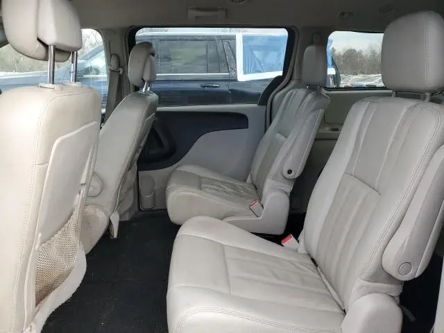 2013 CHRYSLER TOWN & COUNTRY TOURING  