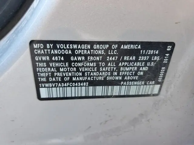 2015 VOLKSWAGEN PASSAT SE  