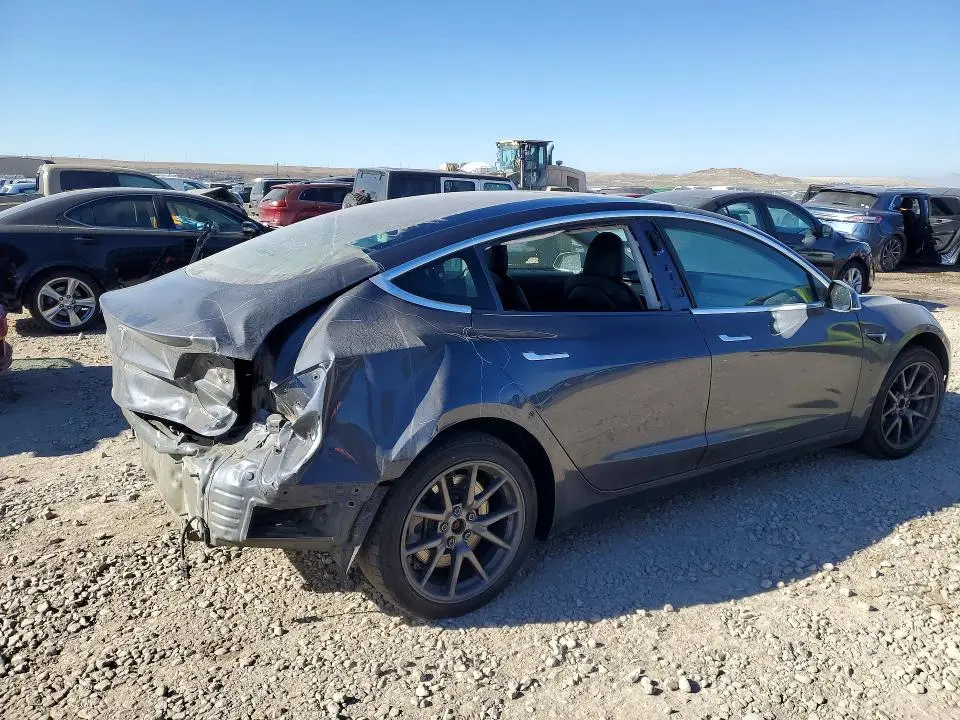 2019 TESLA MODEL 3   