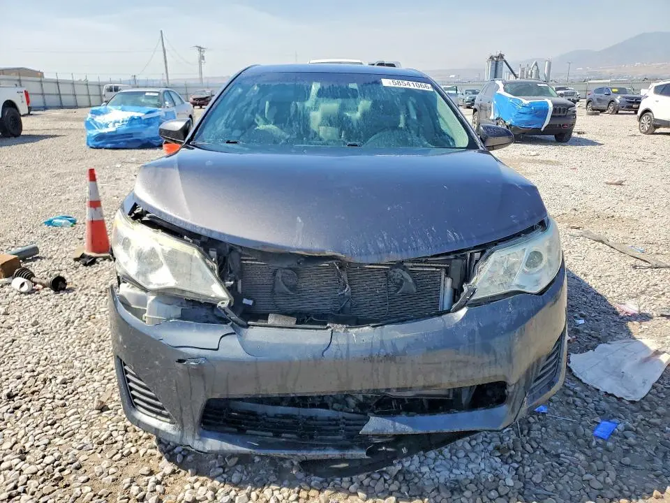 2013 TOYOTA CAMRY LE  