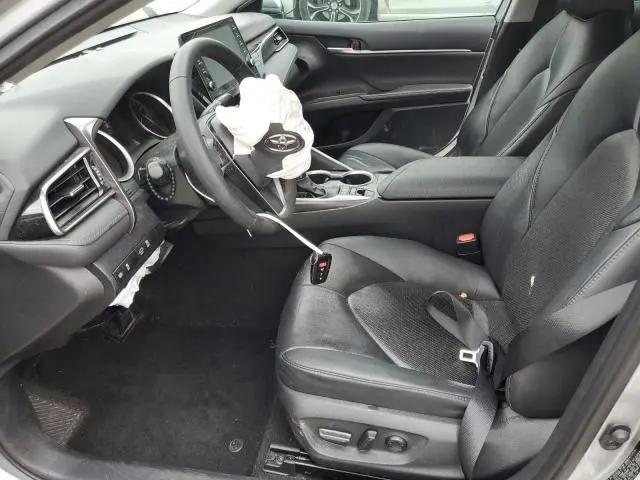 2023 TOYOTA CAMRY XLE  