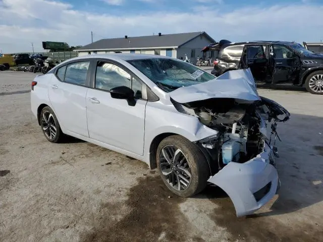 2024 NISSAN VERSA SR  
