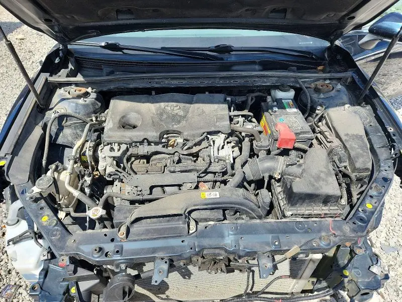 2019 TOYOTA CAMRY XLE  