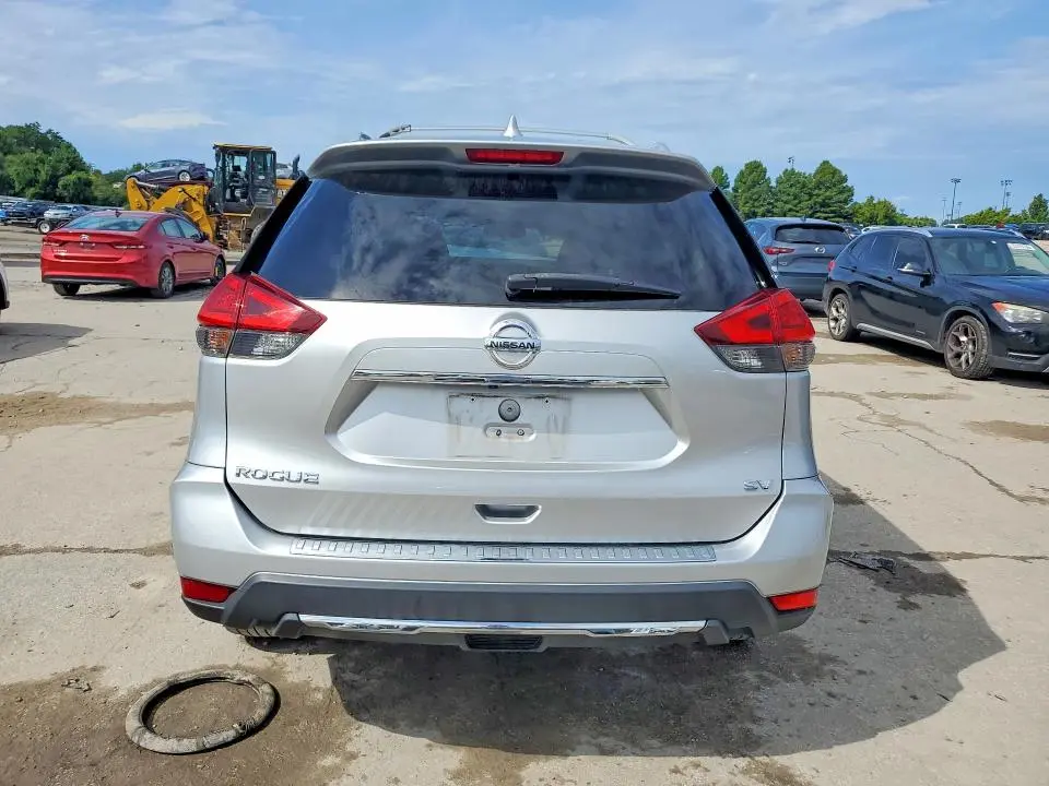 2017 NISSAN ROGUE SV  