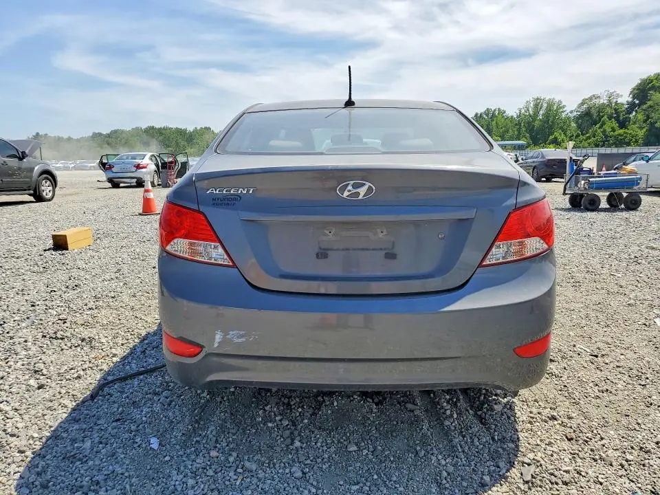 2013 HYUNDAI ACCENT GLS  