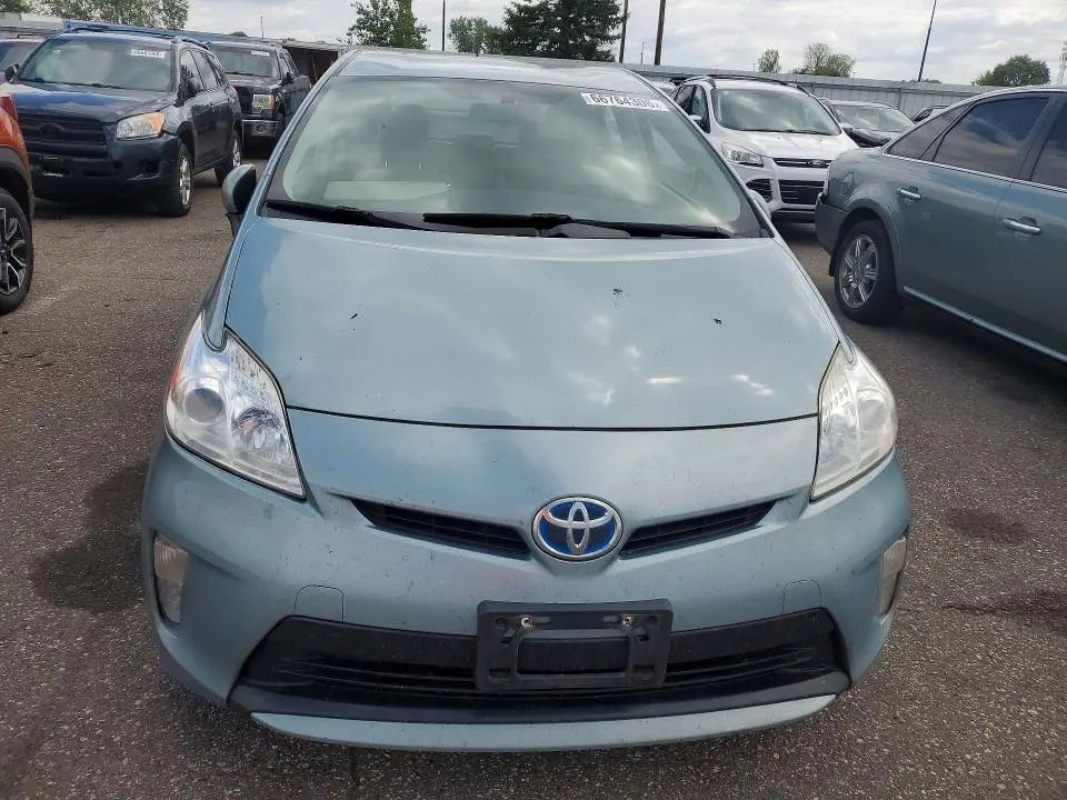 2015 TOYOTA PRIUS THREE  