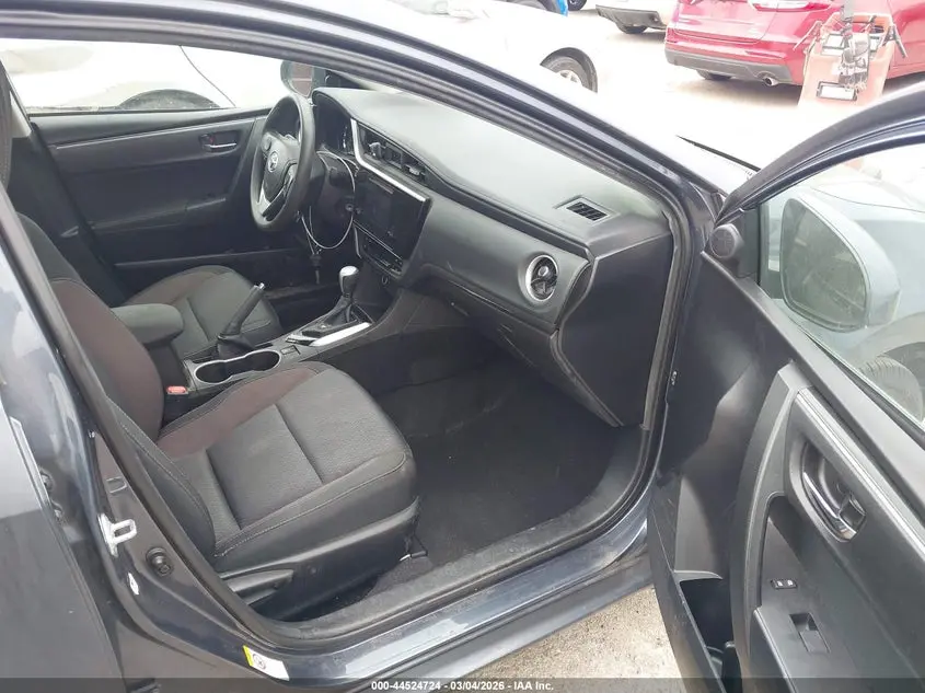 2018 TOYOTA COROLLA LE