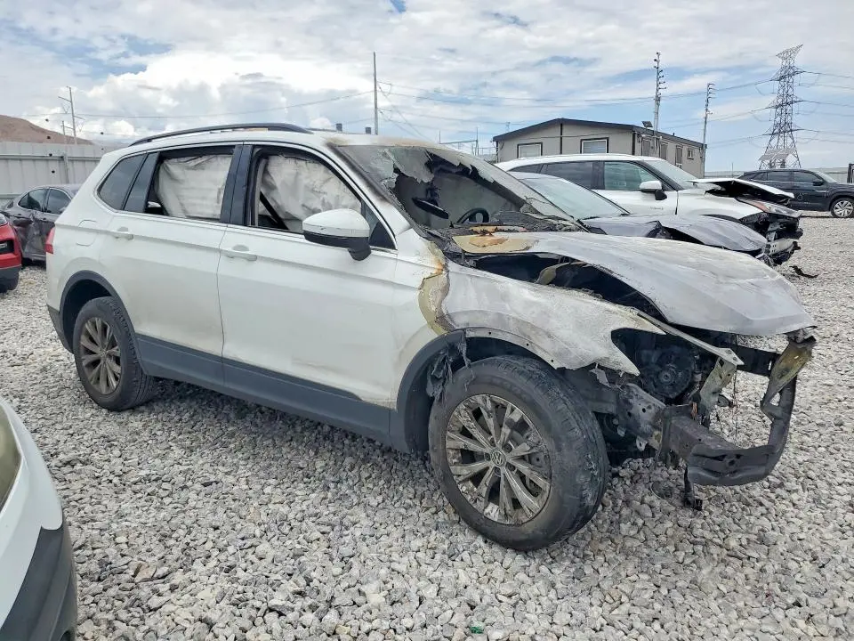 2019 VOLKSWAGEN TIGUAN SE/SEL/SEL R-LINE JET-BLACK/SEL R-LINE  